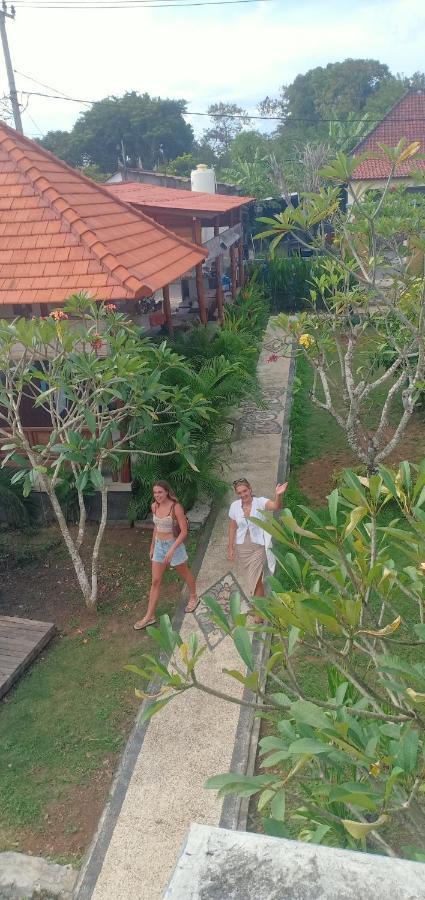 Dream Beach Hostel Lembongan Exterior photo