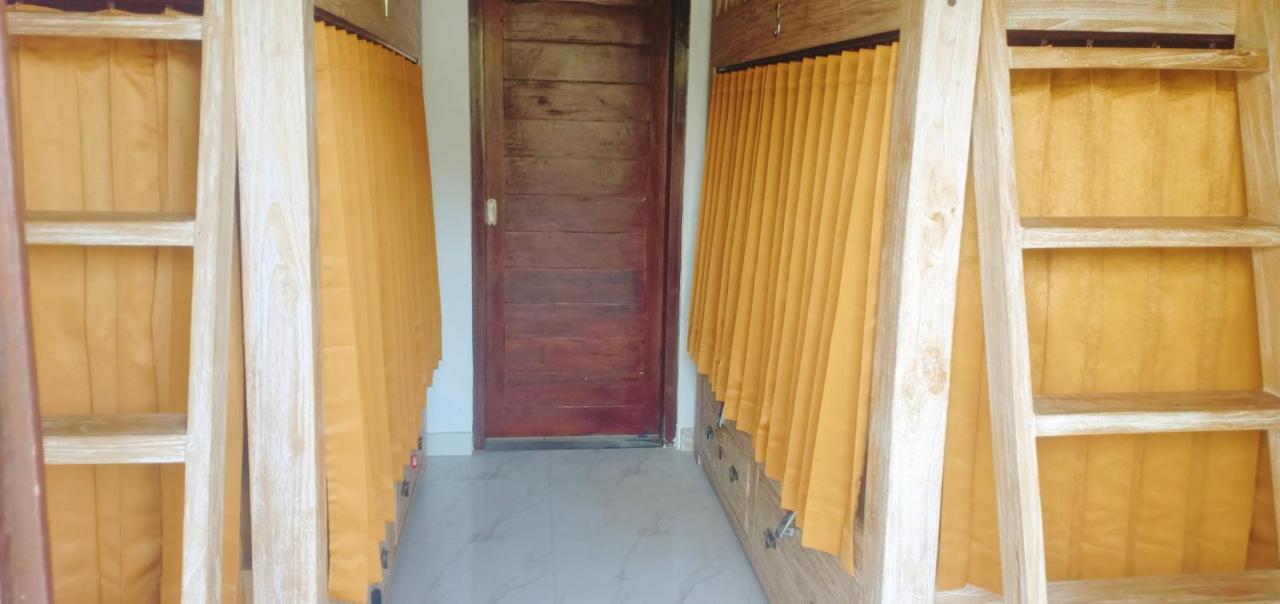 Dream Beach Hostel Lembongan Exterior photo