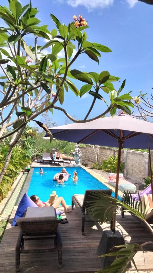 Dream Beach Hostel Lembongan Exterior photo