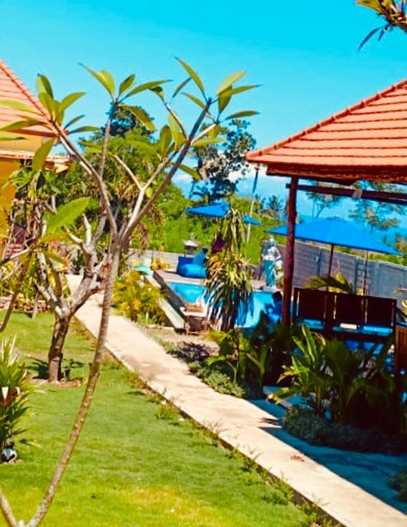Dream Beach Hostel Lembongan Exterior photo