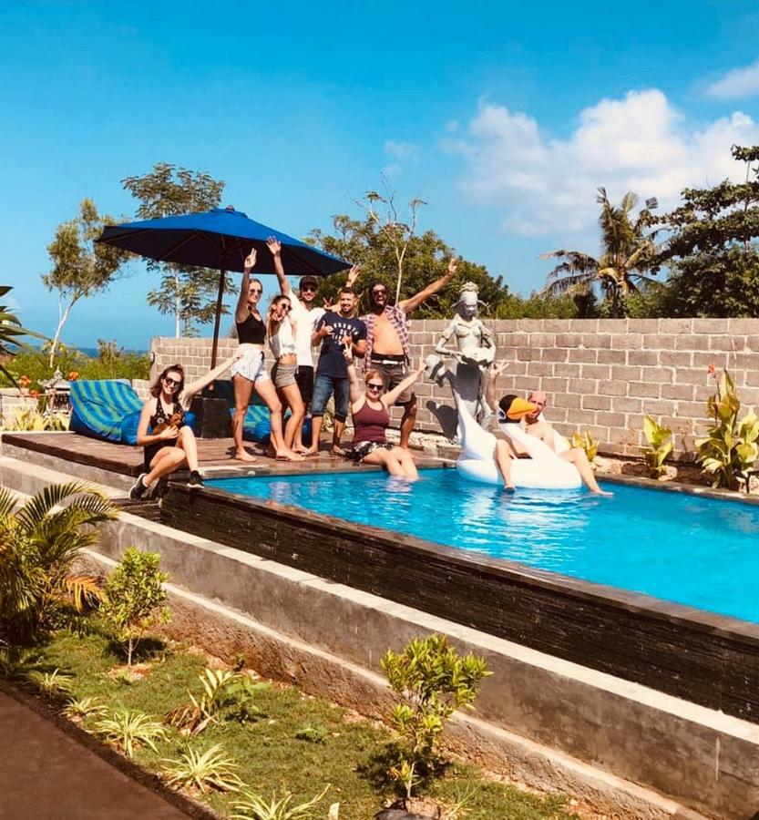 Dream Beach Hostel Lembongan Exterior photo