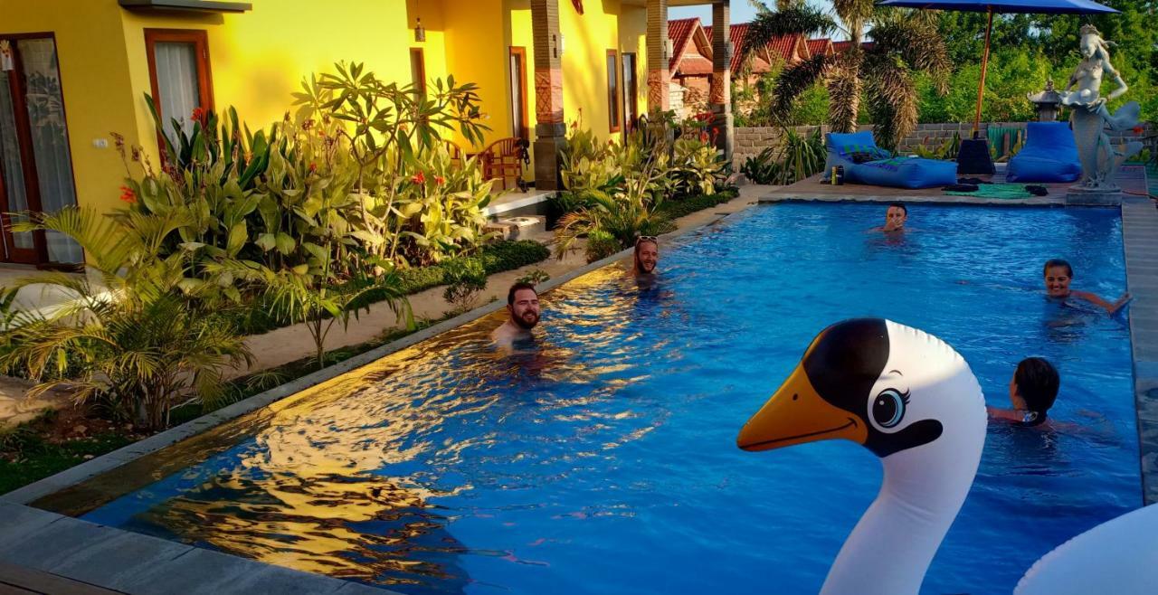 Dream Beach Hostel Lembongan Exterior photo
